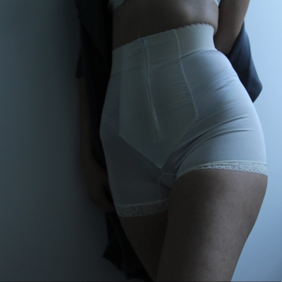 Vintage panty shapewear - Picture 2 of 3